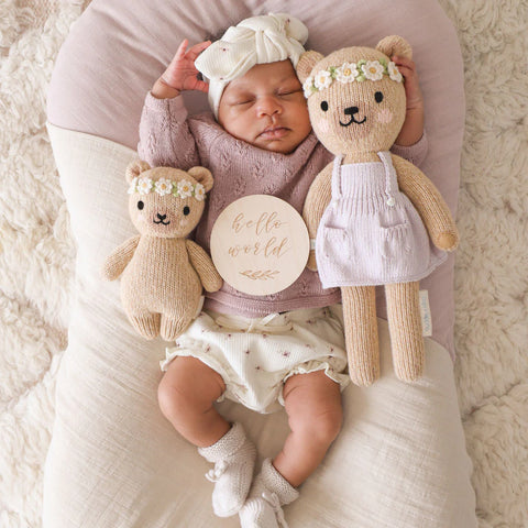 Baby honey bear (ivory floral) - Cuddle & Kind