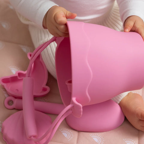 Silicone 8 piece Bucket & Spade Set - Light Pink - Living Textiles