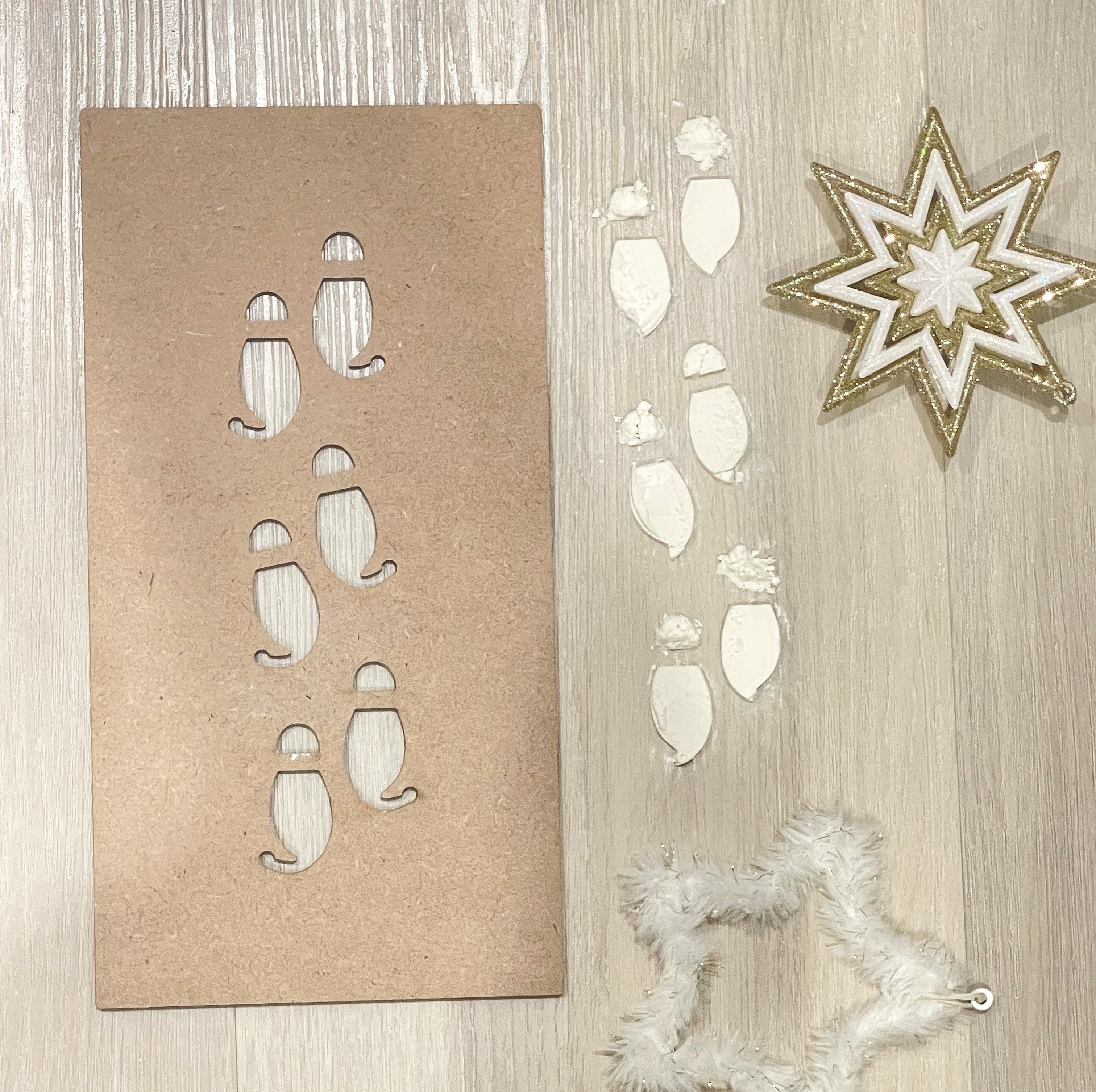 Elf Footprint Stencil - Luma Light