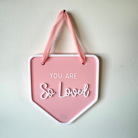 Decor Wall Banner - You are so loved - Luma Light