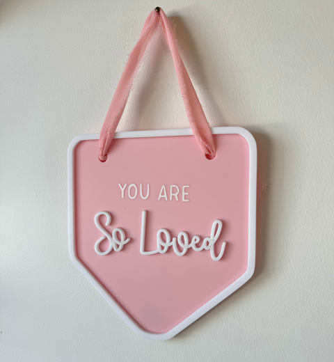 Decor Wall Banner - You are so loved - Luma Light