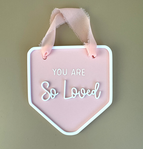 Decor Wall Banner - You are so loved - Luma Light