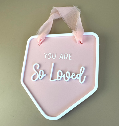 Decor Wall Banner - You are so loved - Luma Light