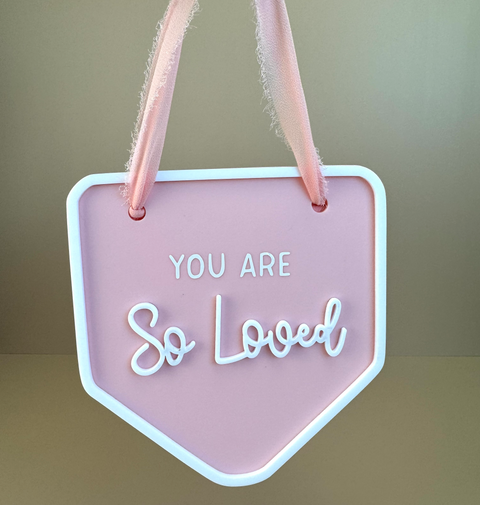 Decor Wall Banner - You are so loved - Luma Light