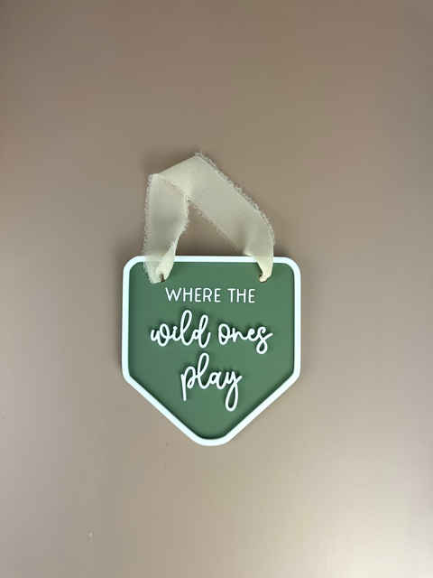 Decor Wall Banner - Where the wild ones play - Luma Light