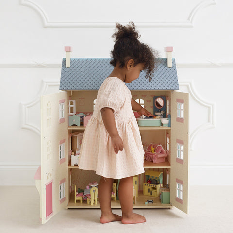 Daisylane Cherry Tree Hall Doll House - Le Toy Van