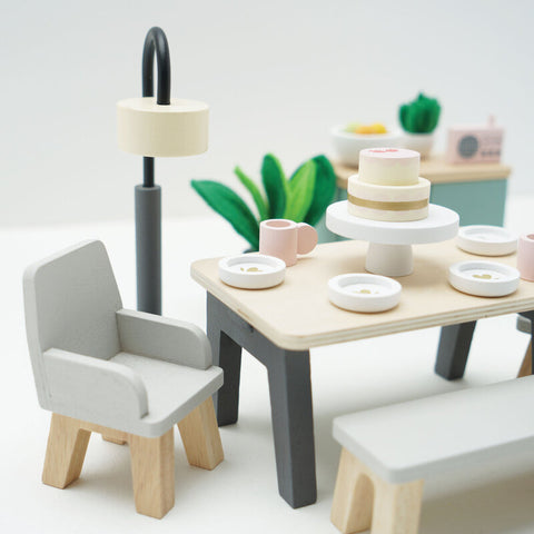 Daisylane Dining Room Doll Furniture - Le Toy Van