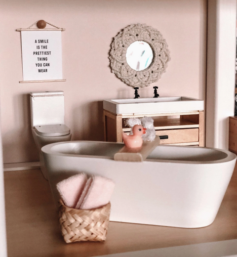 Dollhouse Oval Soaking Bath Tub | White - Macy Mae Dollhouse Designs