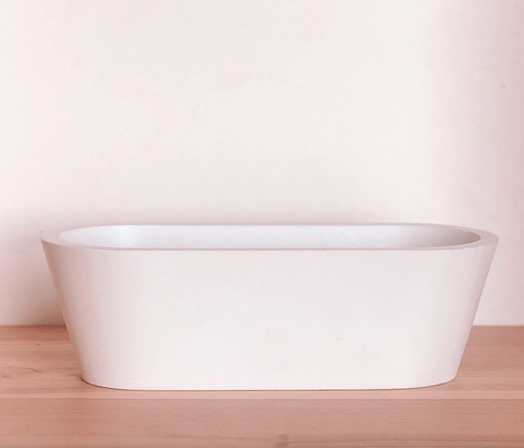 Dollhouse Oval Soaking Bath Tub | White - Macy Mae Dollhouse Designs