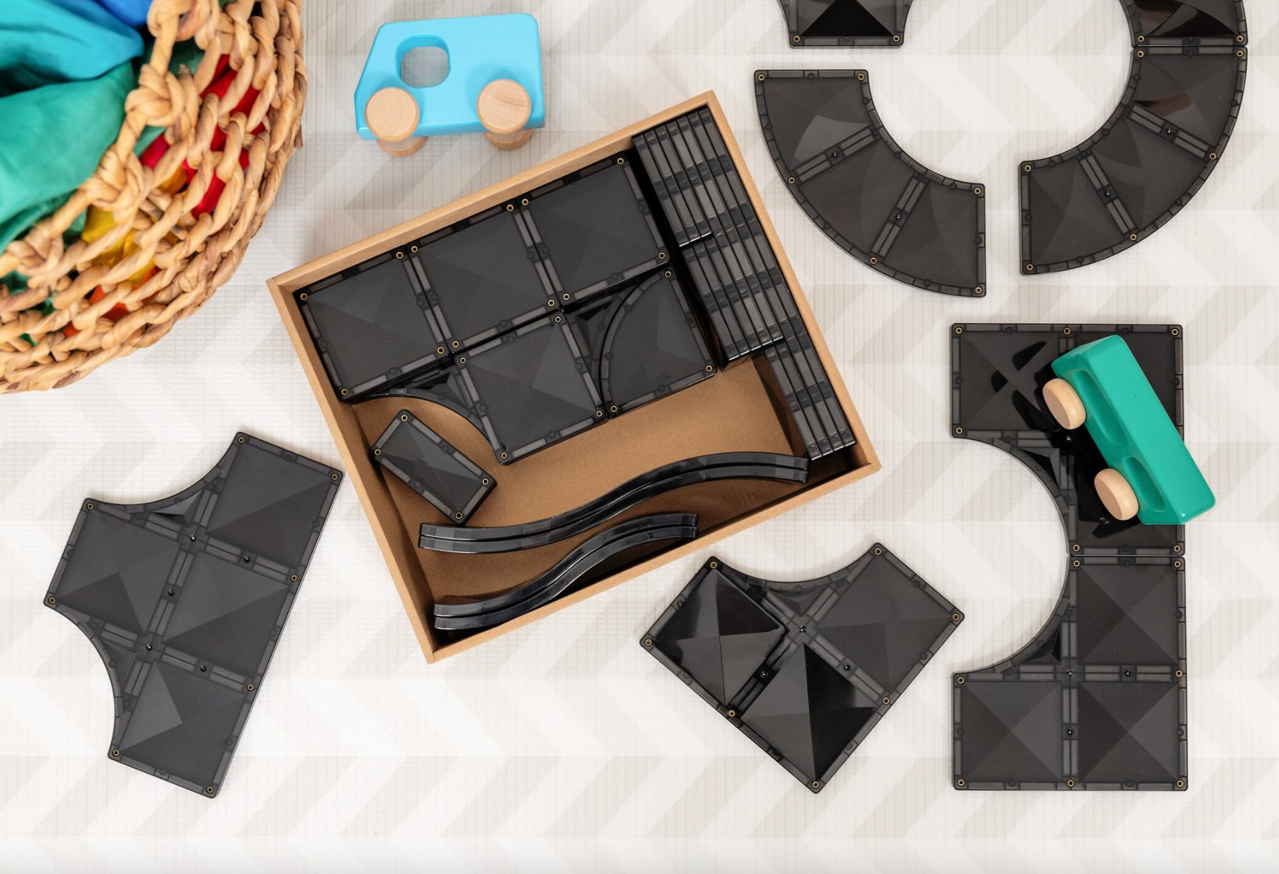 Roads Creative Pack - 48 pieces - Connetix STOCK DUE LATE APRIL