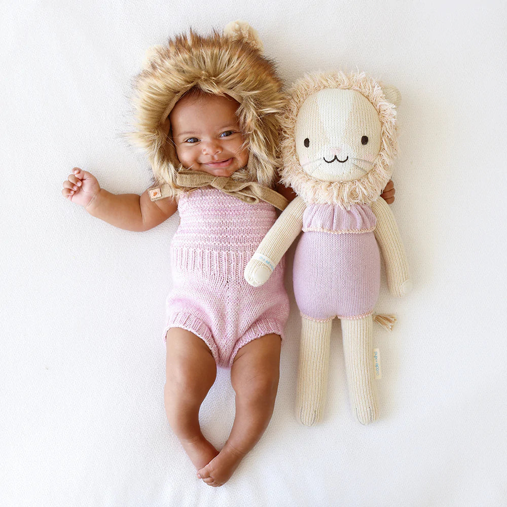 Savannah the Lion - Cuddle & Kind