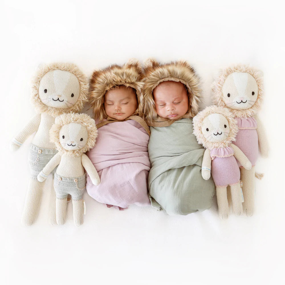 Savannah the Lion - Cuddle & Kind