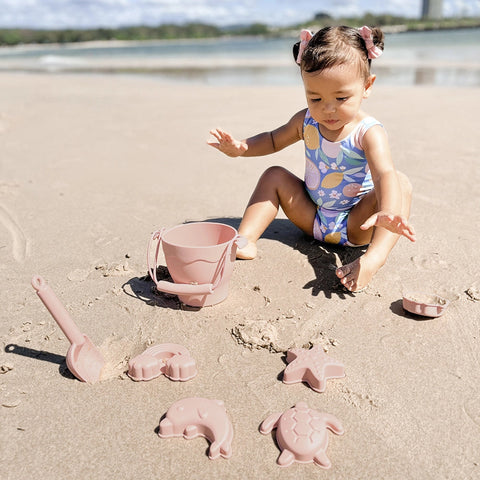 Silicone 8 piece Bucket & Spade Set - Rose - Living Textiles